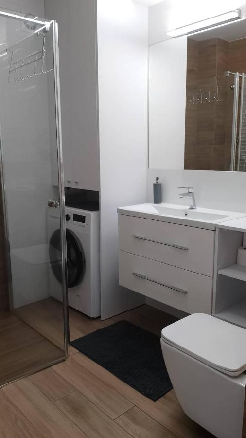 Apartament Zalesie Z Tarasem Lubin  Exterior photo
